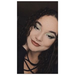 Meet your Posher, Aryam